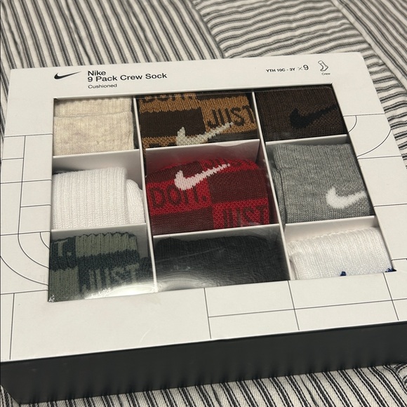 Nike Boys Cushioned Crew Socks 9-Pack - Multicolor - Picture 2 of 12